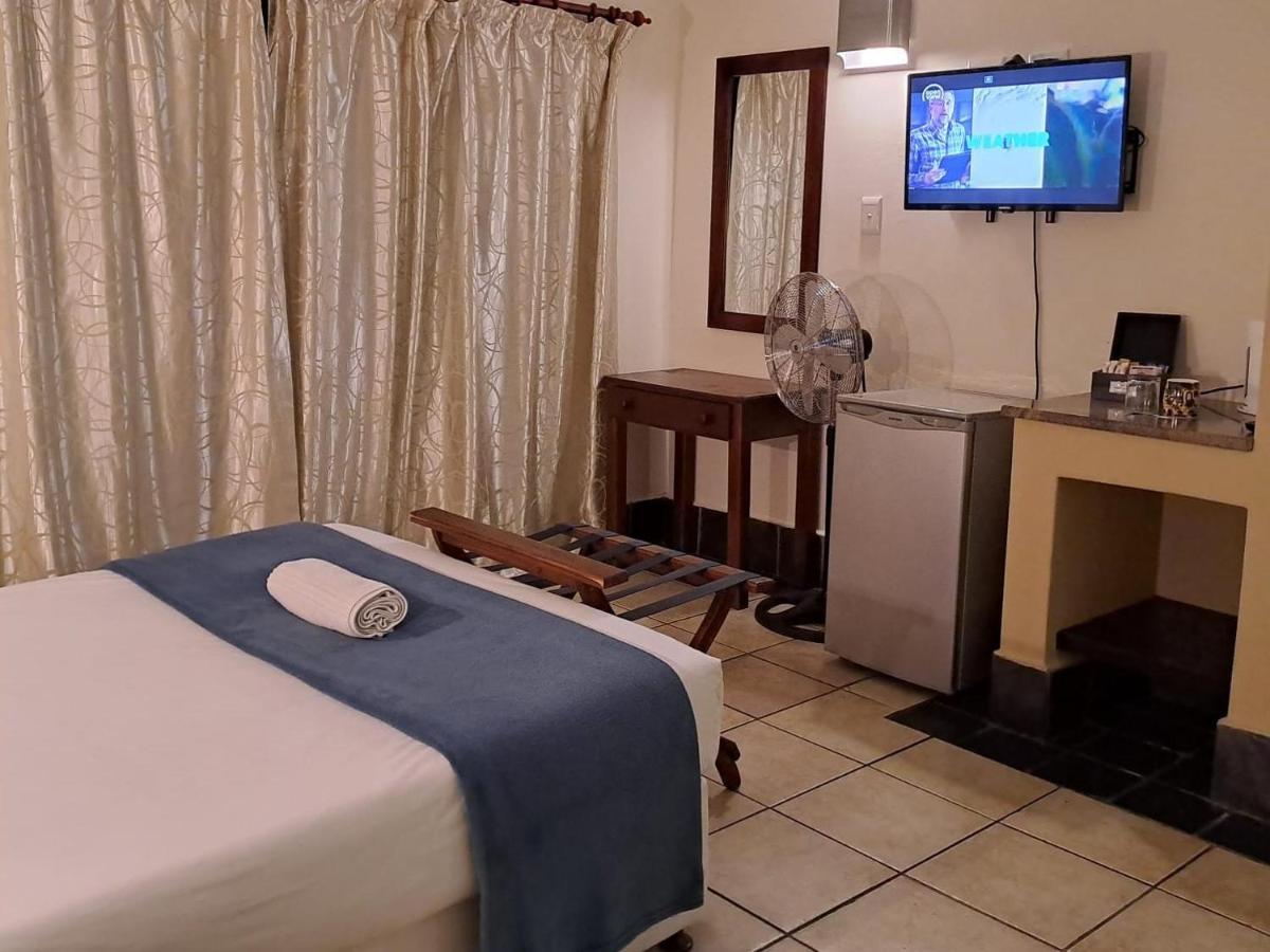 Green Door Guest House Mossel Bay Extérieur photo