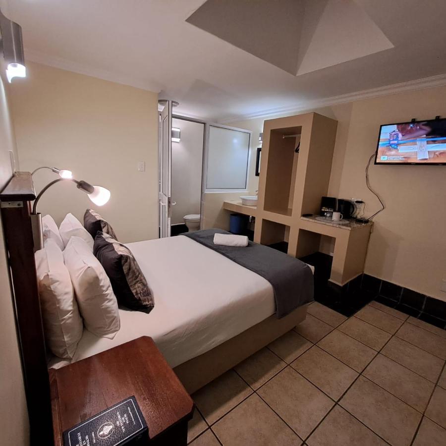 Green Door Guest House Mossel Bay Extérieur photo