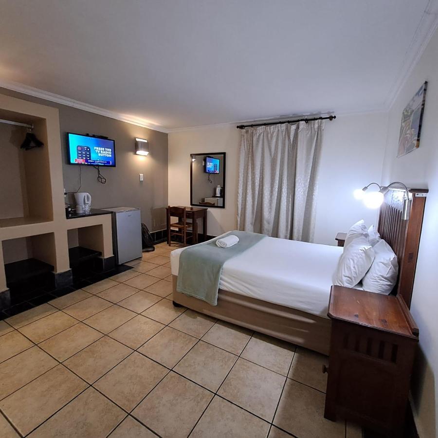 Green Door Guest House Mossel Bay Extérieur photo