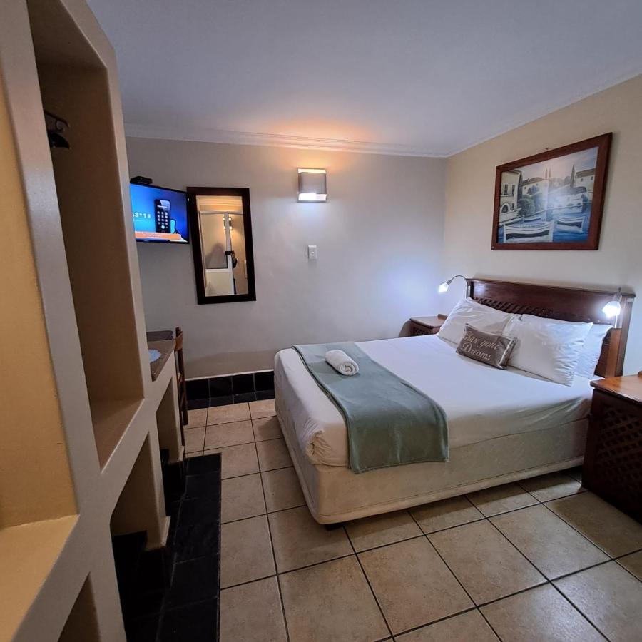 Green Door Guest House Mossel Bay Extérieur photo